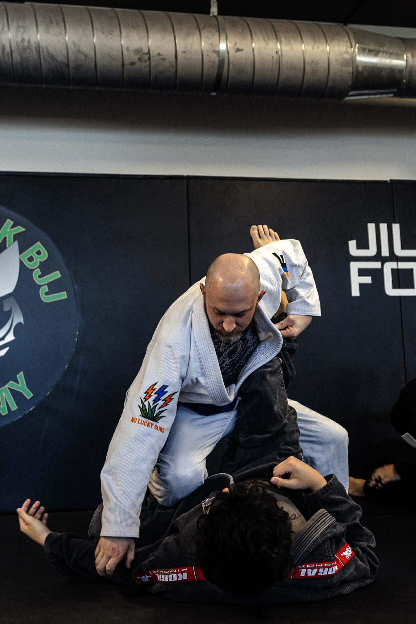 BJJ Basics class learning fundamentals